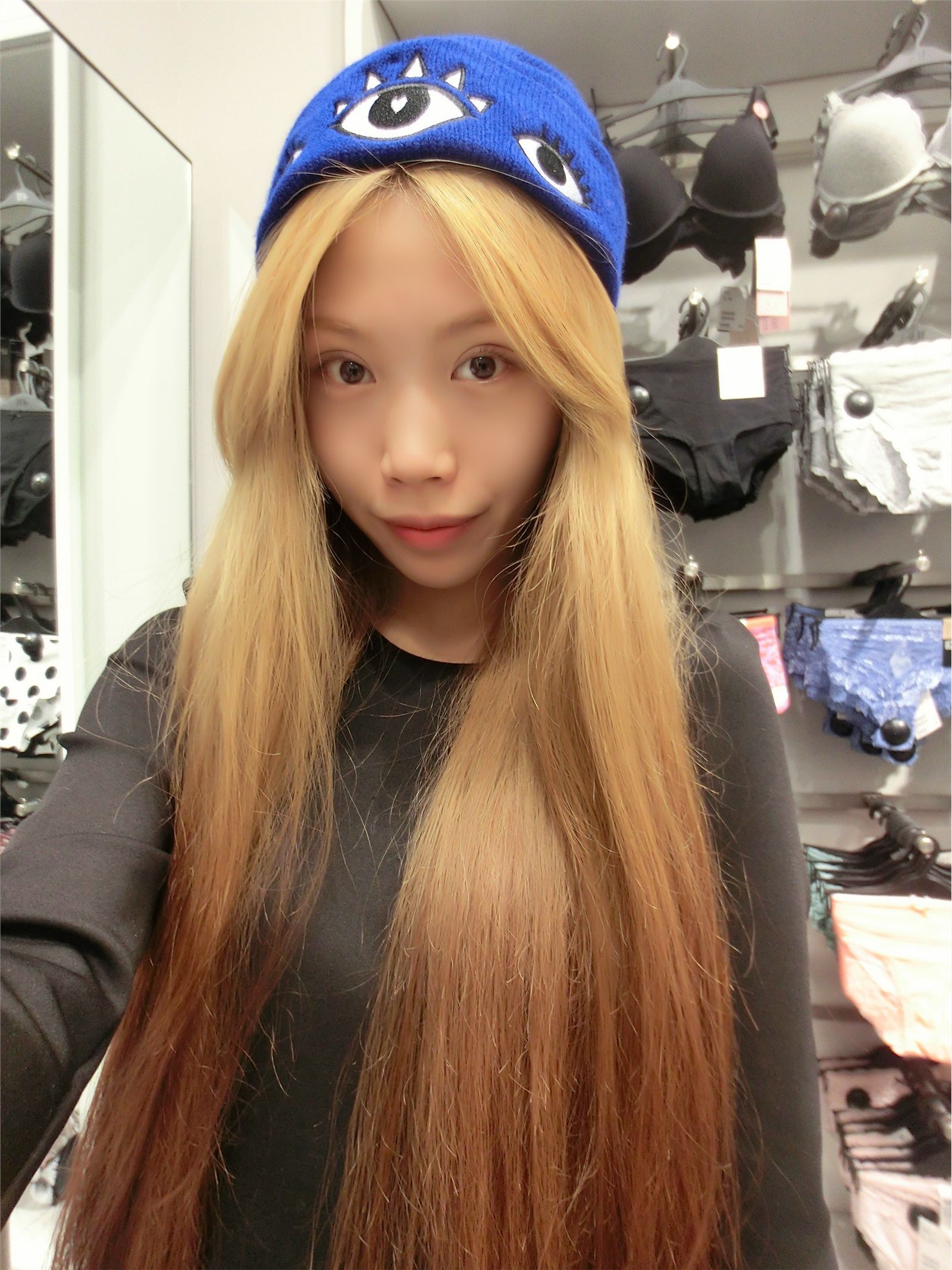 花哨尤物saisai的微博列表微女郎 2